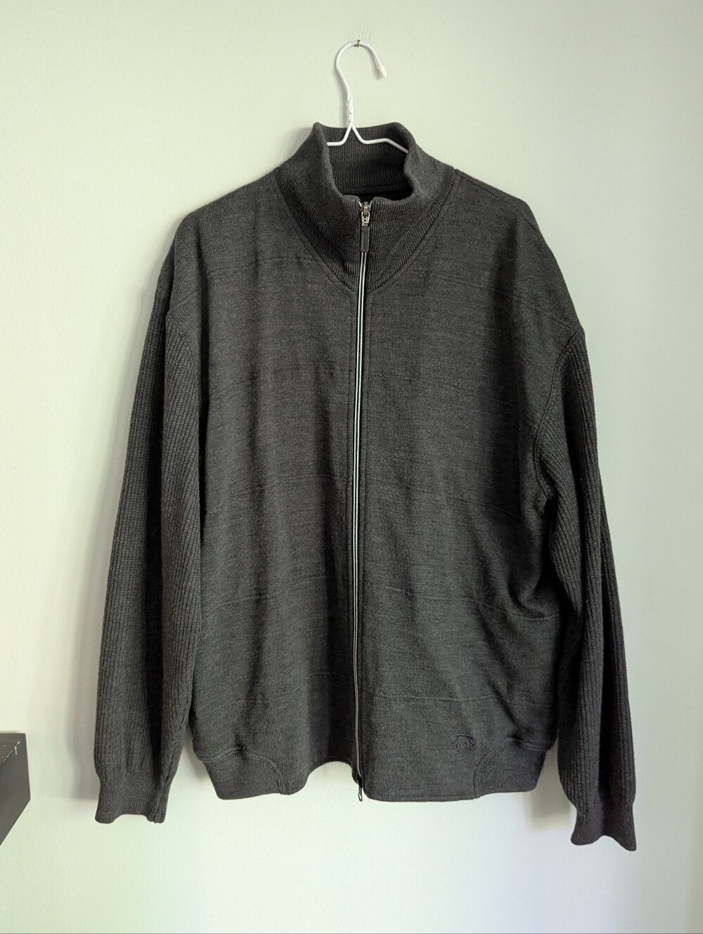 Descente Mens XL/XXL Full Zip Gray Sweater Acrylic Wool Blend Quilted Lining